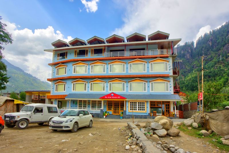 Photo Gallery - The Husky Lodge and Cafe Manali - Best hotel in manali