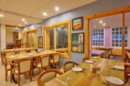 The Husky Lodge and Cafe Manali